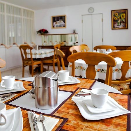 Bed and Breakfast Kata Panzio Сегед Экстерьер фото