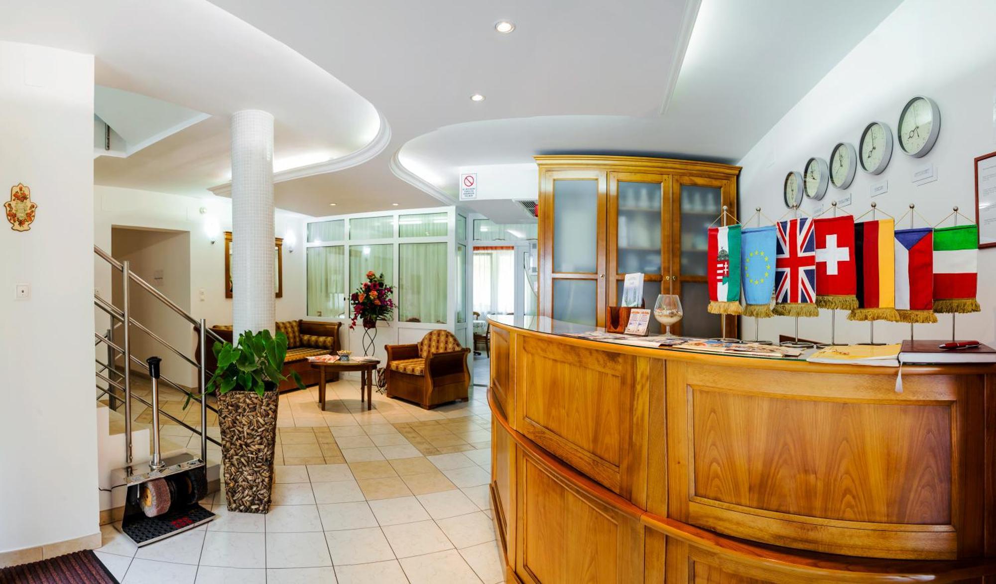Bed and Breakfast Kata Panzio Сегед Экстерьер фото