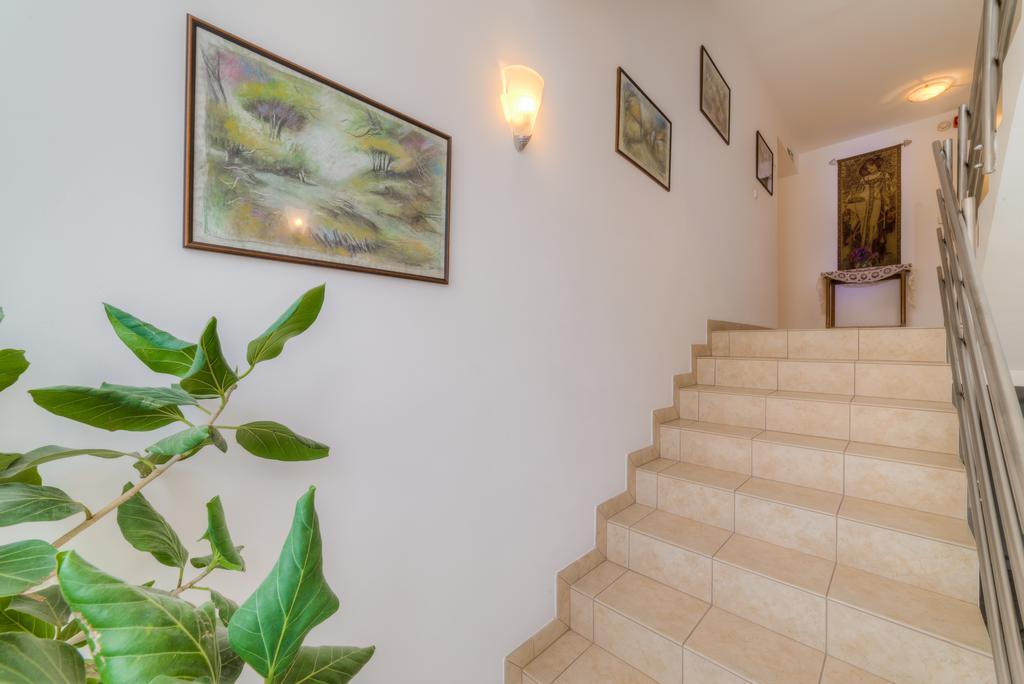 Bed and Breakfast Kata Panzio Сегед Экстерьер фото