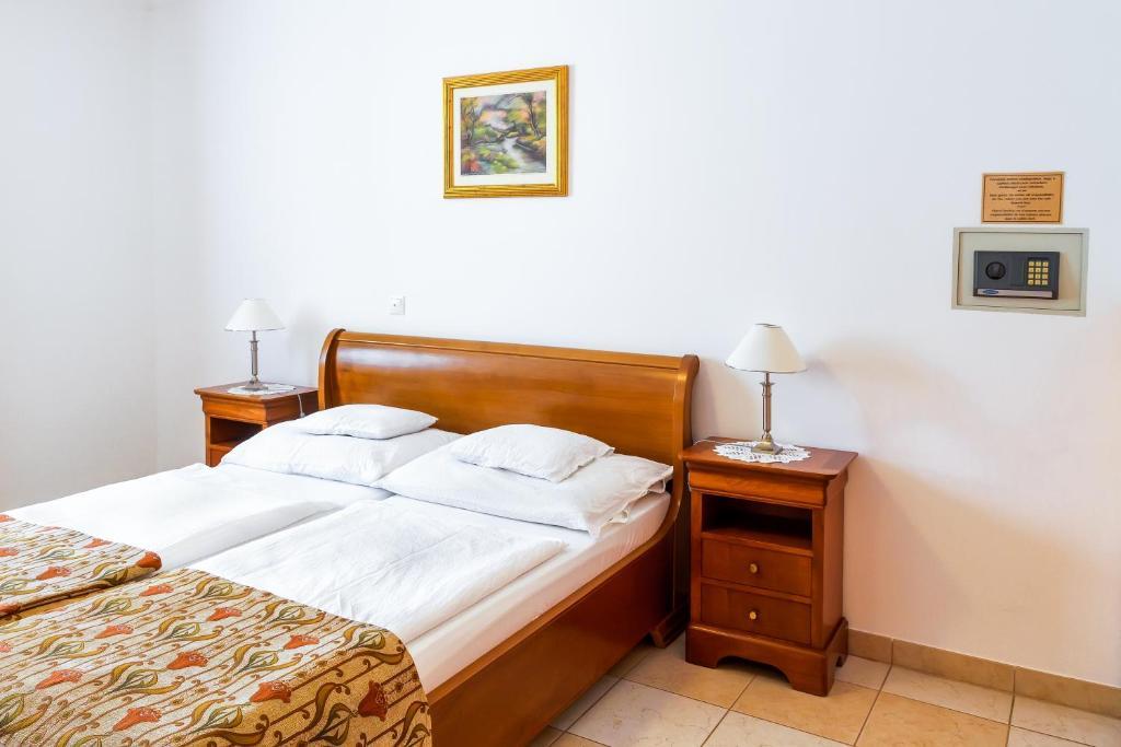 Bed and Breakfast Kata Panzio Сегед Номер фото