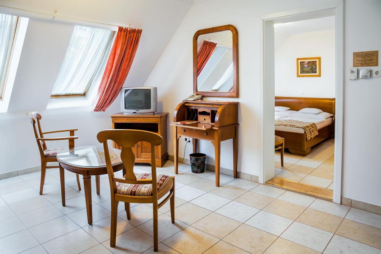 Bed and Breakfast Kata Panzio Сегед Номер фото